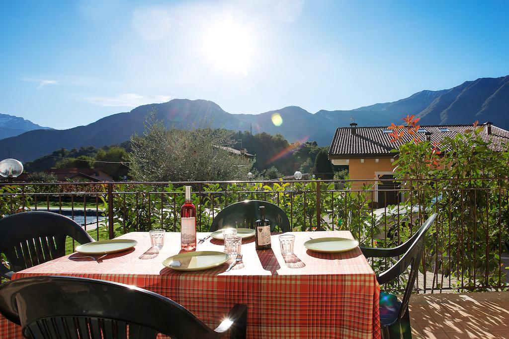 4 Village Centre Lenno Homes With Pool-By Italian Apartments Zimmer foto